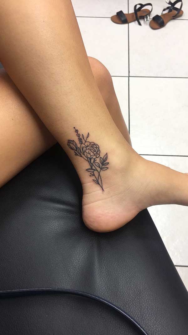 tatuagem borboleta pequena