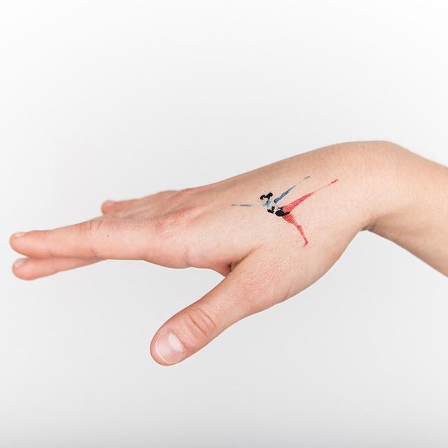 tatuagem no dorso da mão