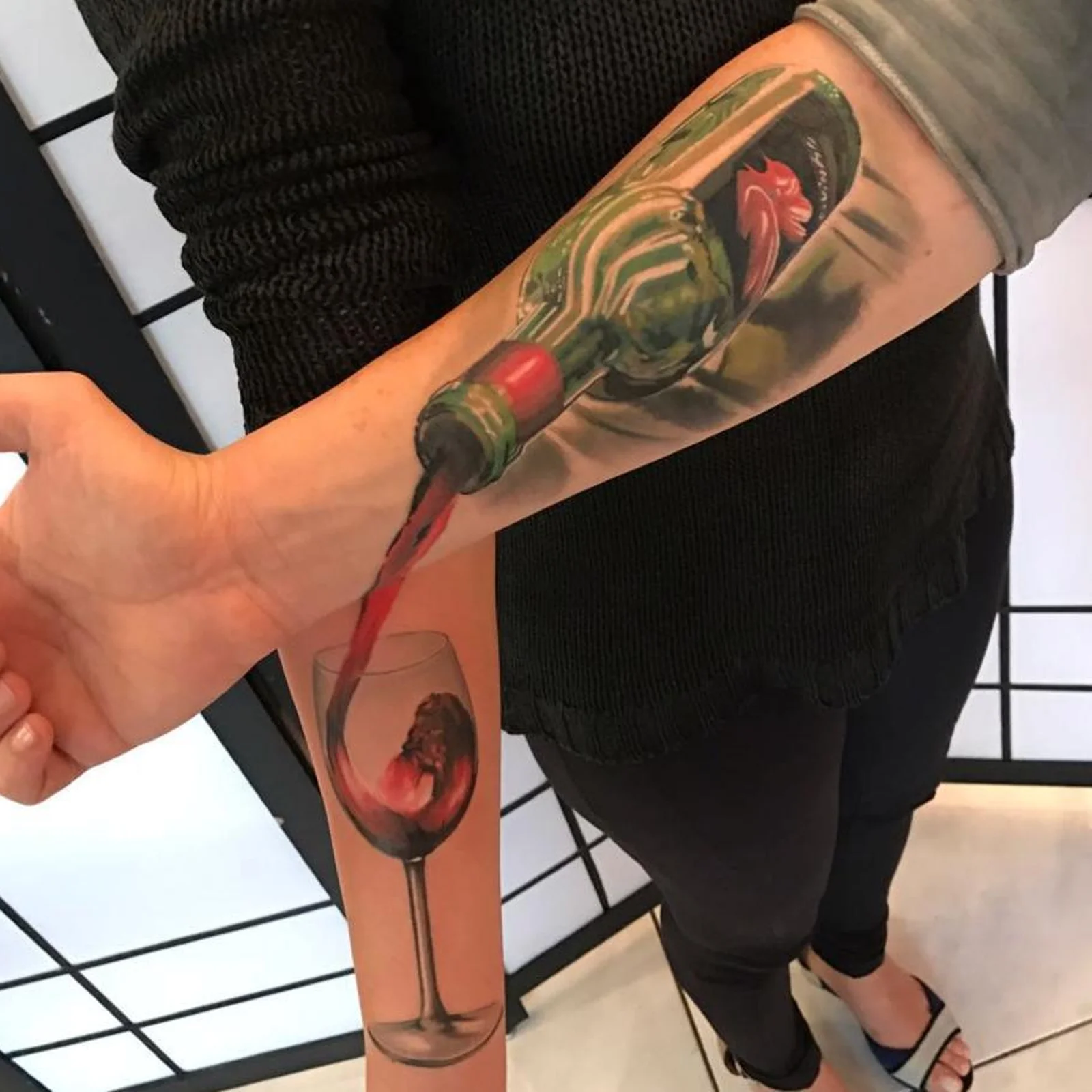tatuagem de vinho aquarela