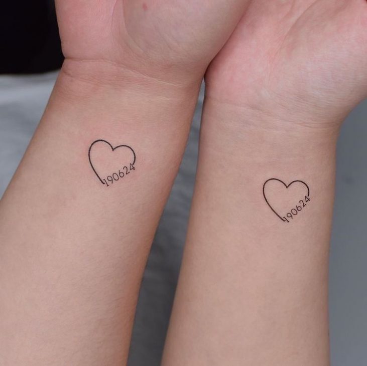 tatuagem de casal cadeado e chave