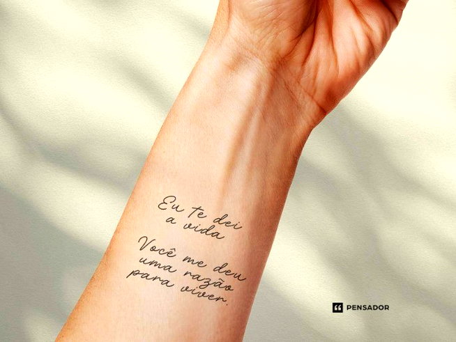 tatuagem com desenho do filho