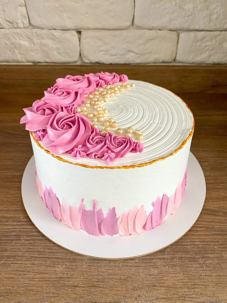 decoração bolo feminino infantil