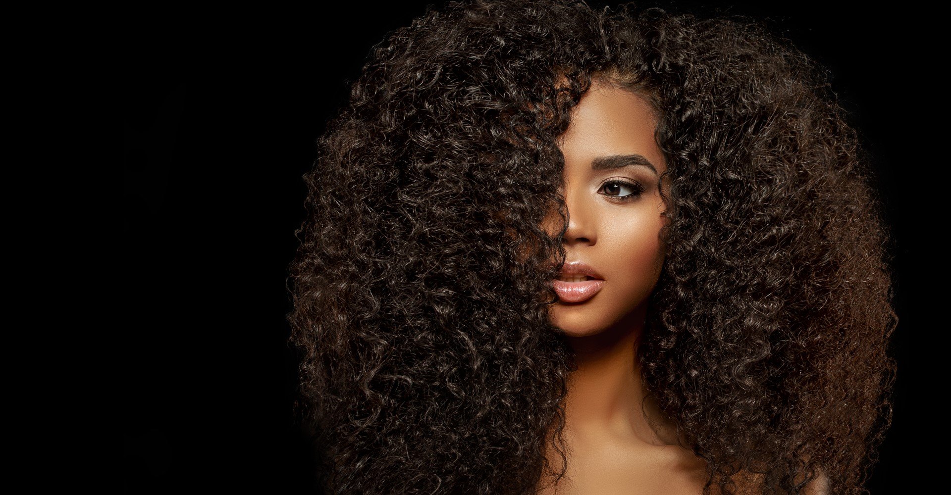 wolf cut cabelo cacheado