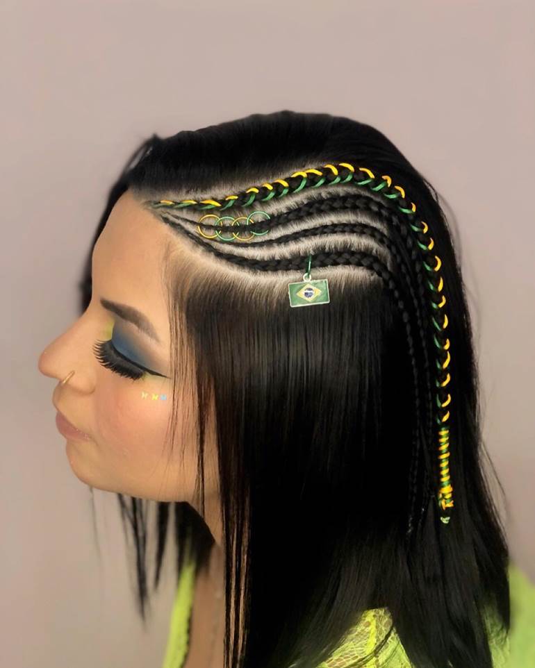 manutenção de cabelo sintético