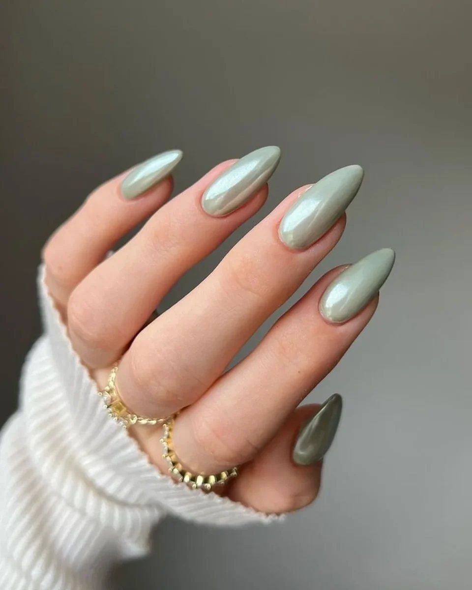 nail art unha amendoada verde