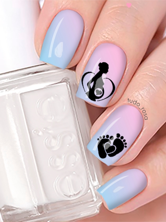 unhas com adesivos de bebê