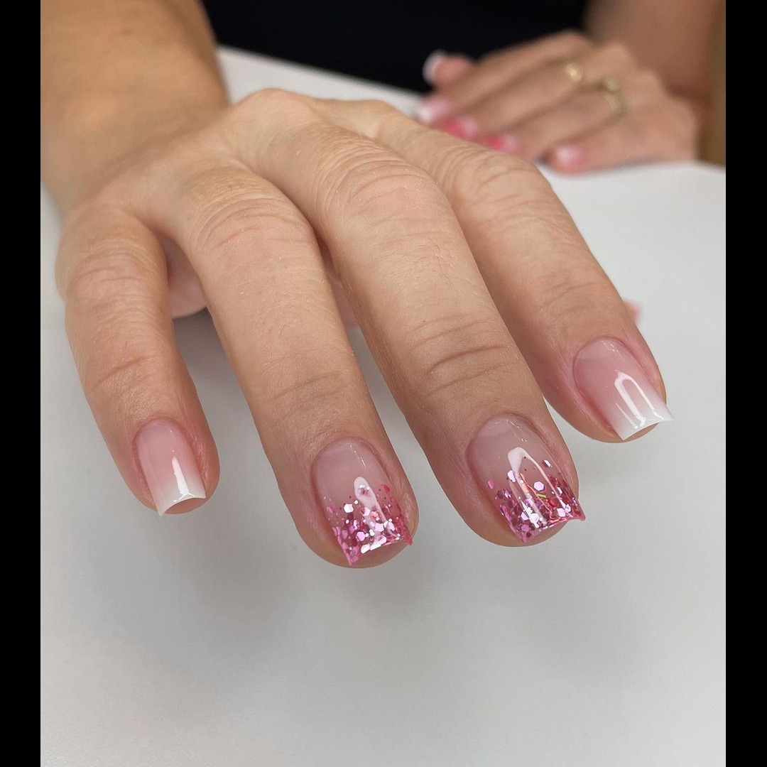 unha de gel formato oval