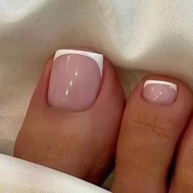 unhas do pé minimalistas