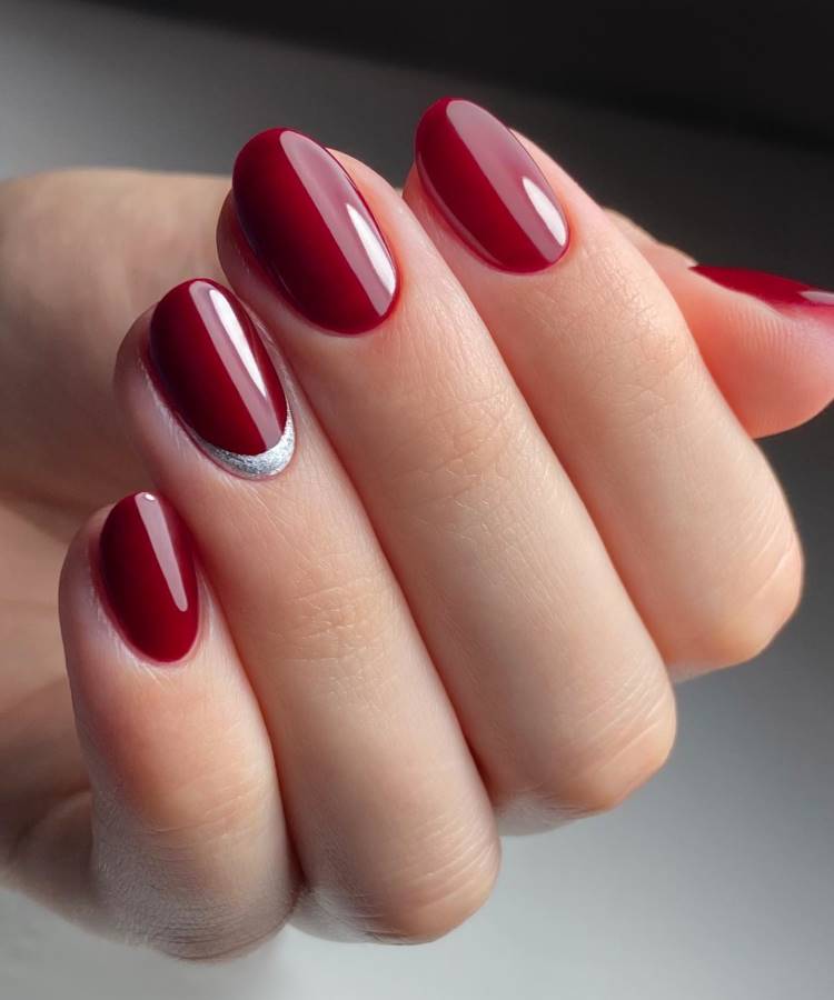 esmalte em gel vinho escuro