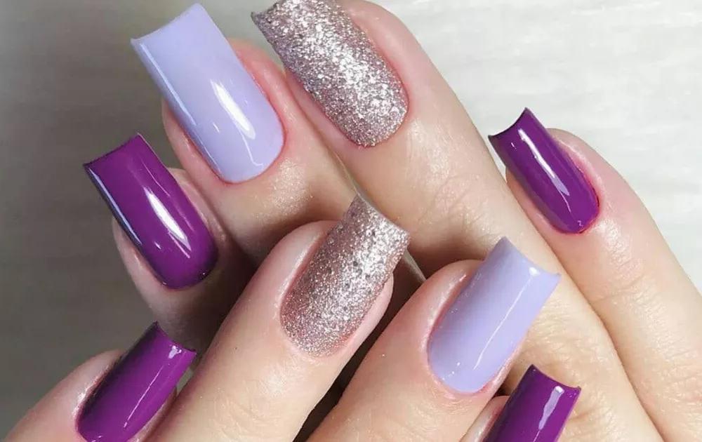 unha marmorizada roxo lilás