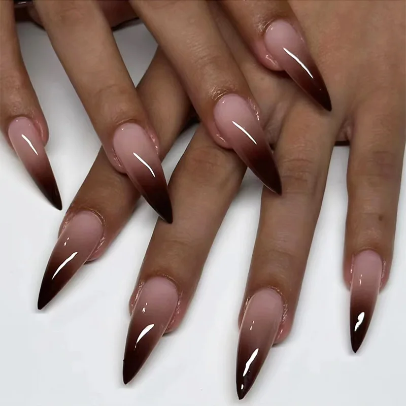 unha stiletto vinho elegante