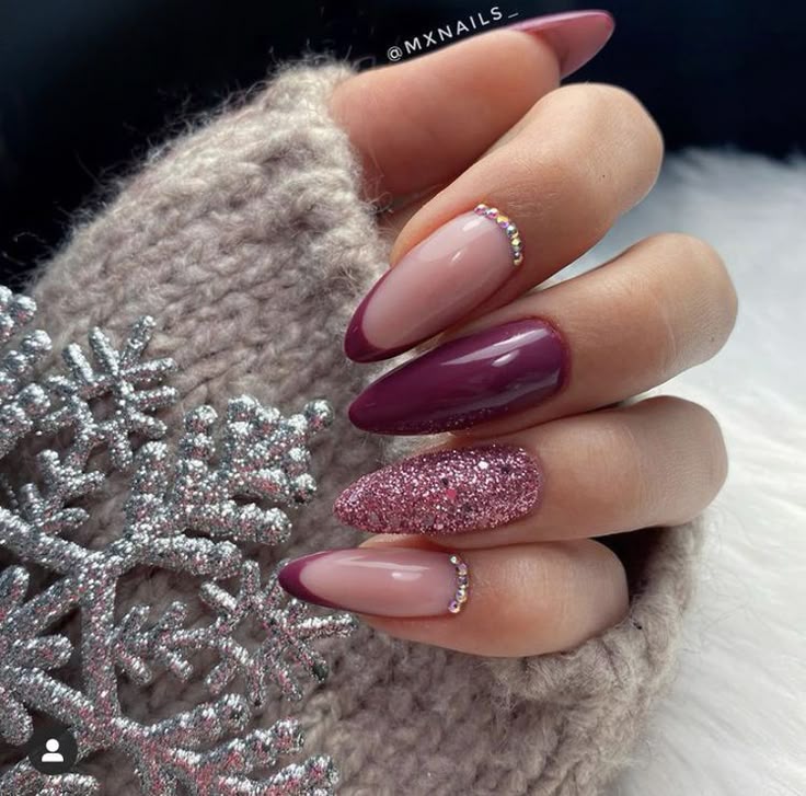unha stiletto bordô