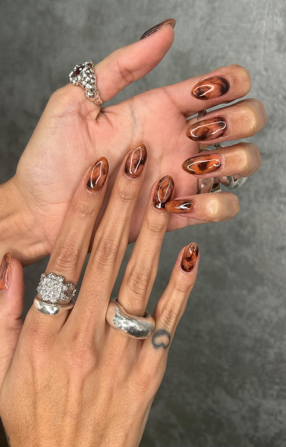 manicure chique e discreta