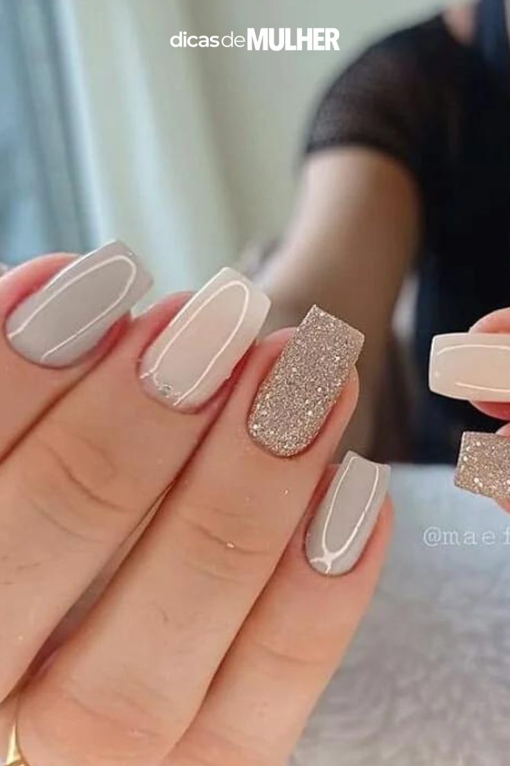 unhas claras em gel