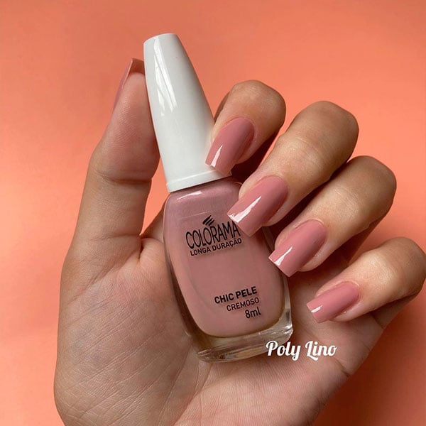 tendência unhas claras 2026