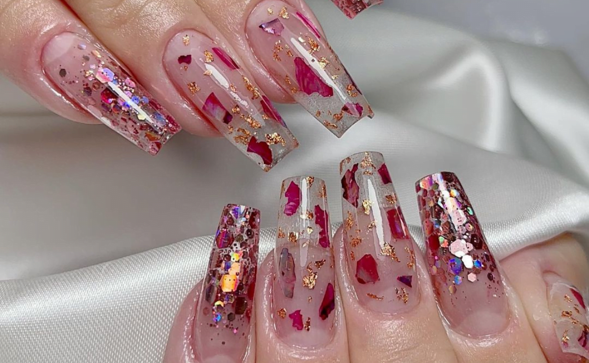 unha degradê com glitter