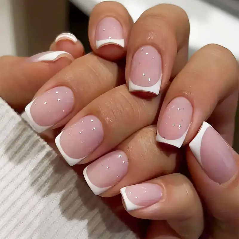 unhas curtas elegantes