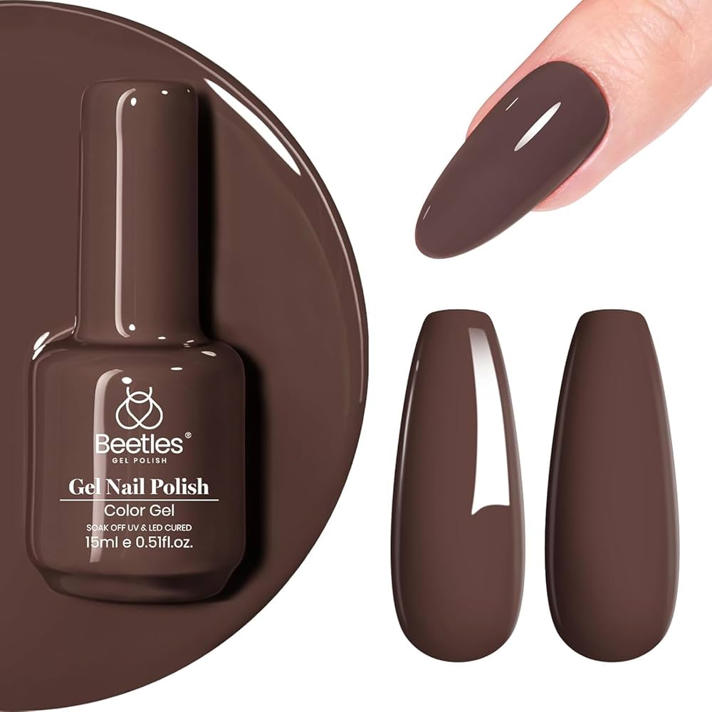 unhas de gel marrom amendoada