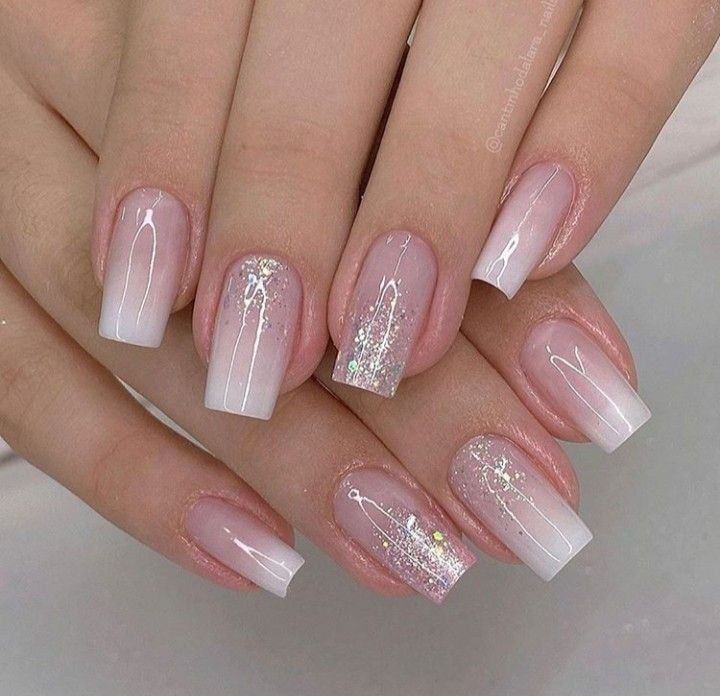 unhas de noiva em gel curtas