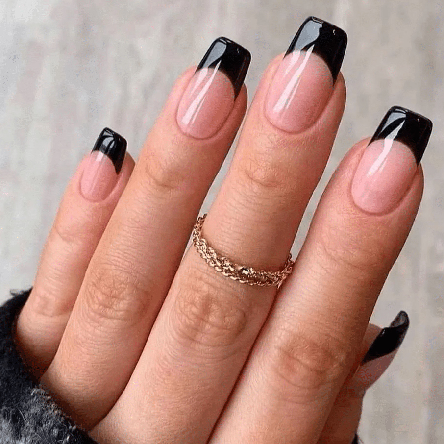 unhas em gel com pedrarias