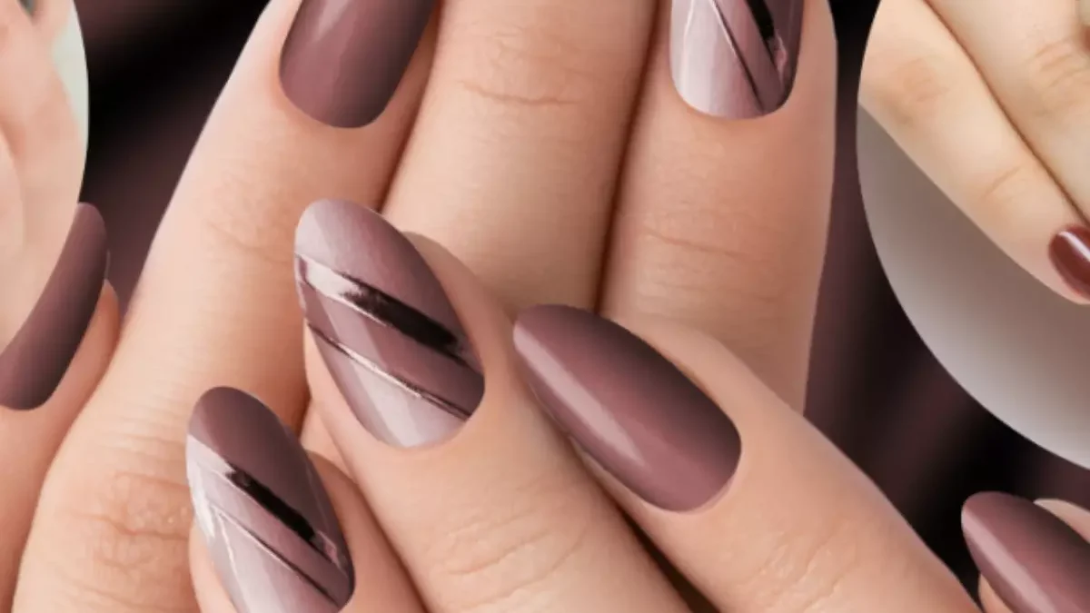 unhas em gel nude com glitter nas pontas