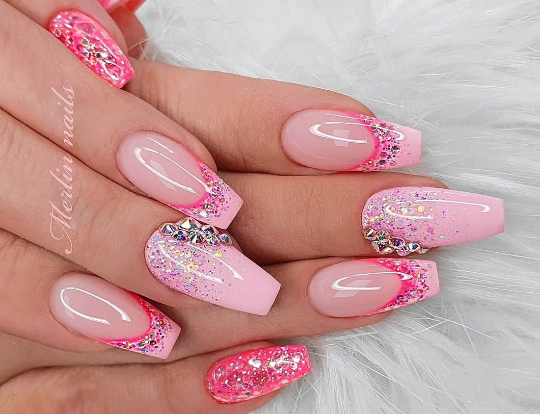Unhas ombré rosa