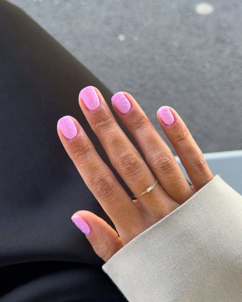 Unhas em gel rosa vibrante (hot pink)