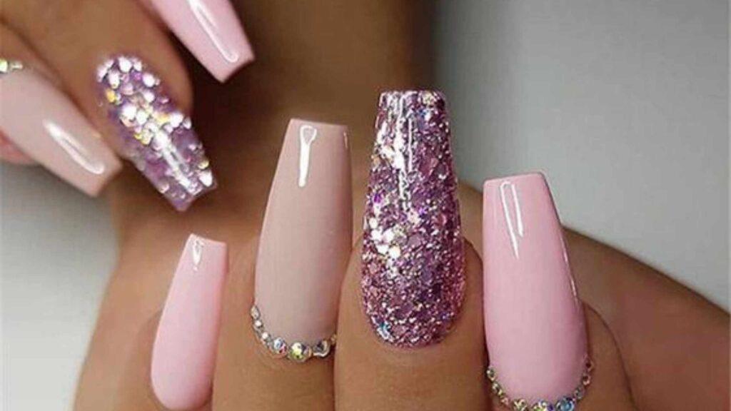 unhas de fibra de vidro decoradas coloridas