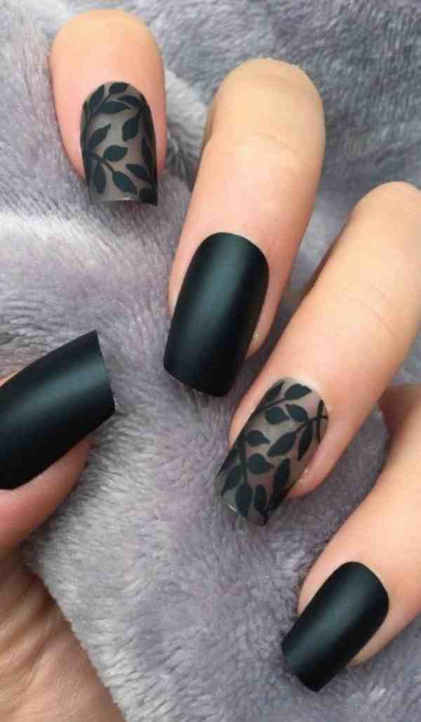 unhas pretas elegantes
