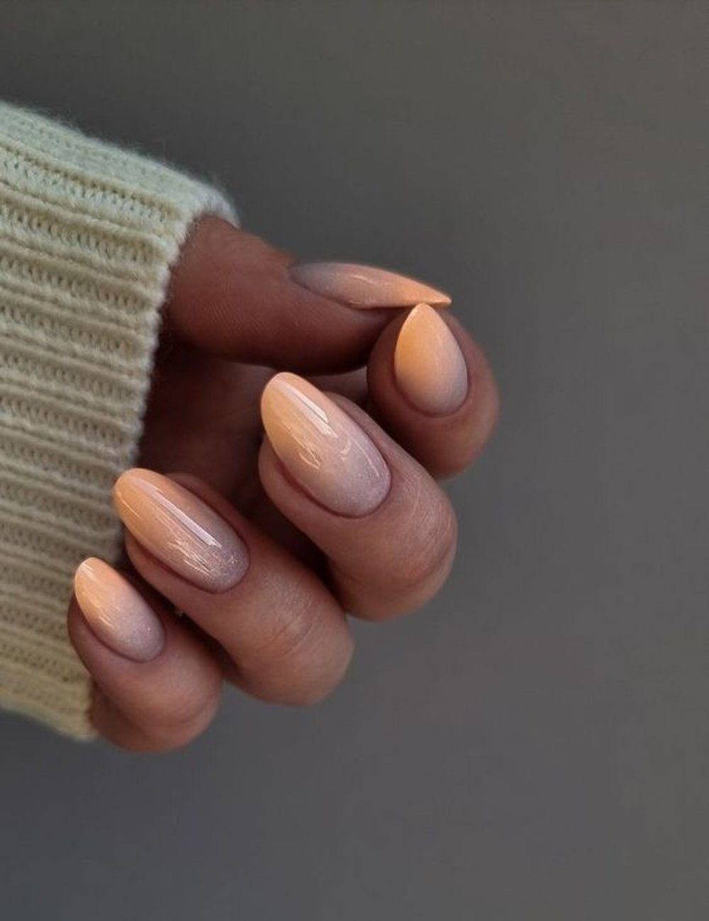 unhas redondas curtas
