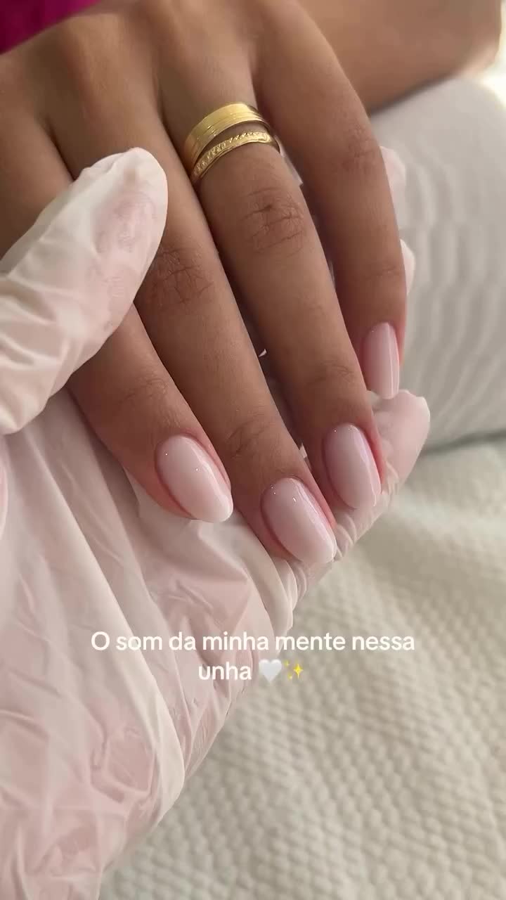 unhas para entrevista de emprego discreta