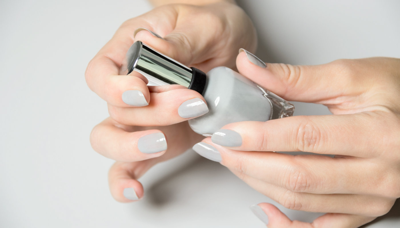 esmalte para entrevista de emprego