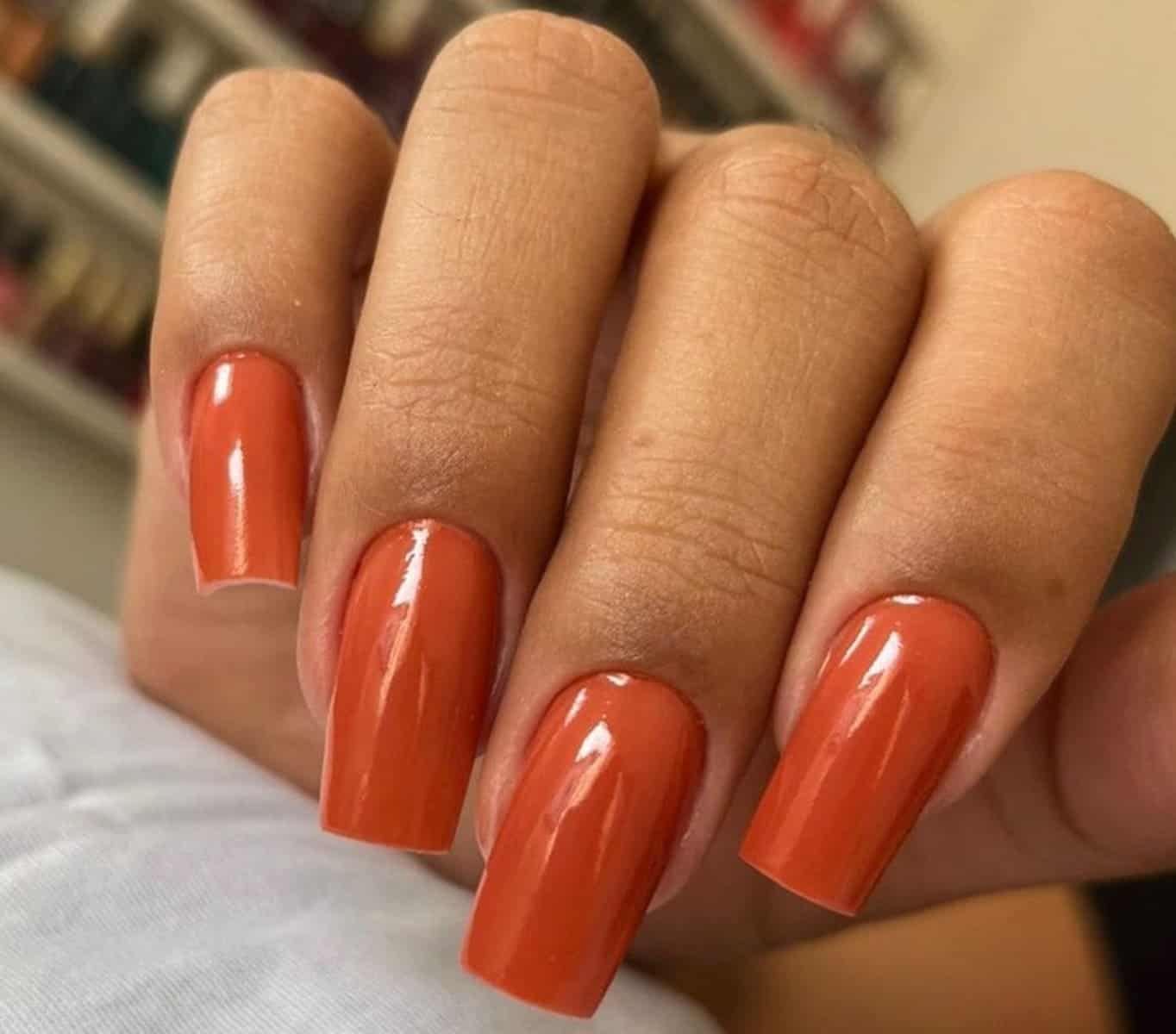 unhas com glitter terracota