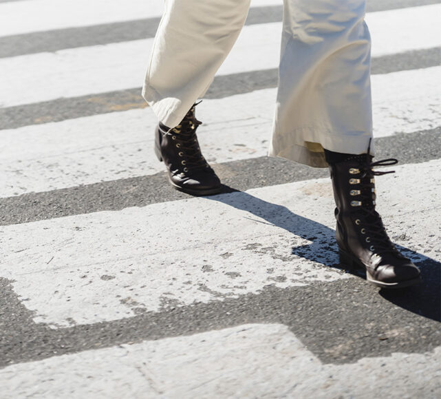 como usar vestido com bota curta e meia calça