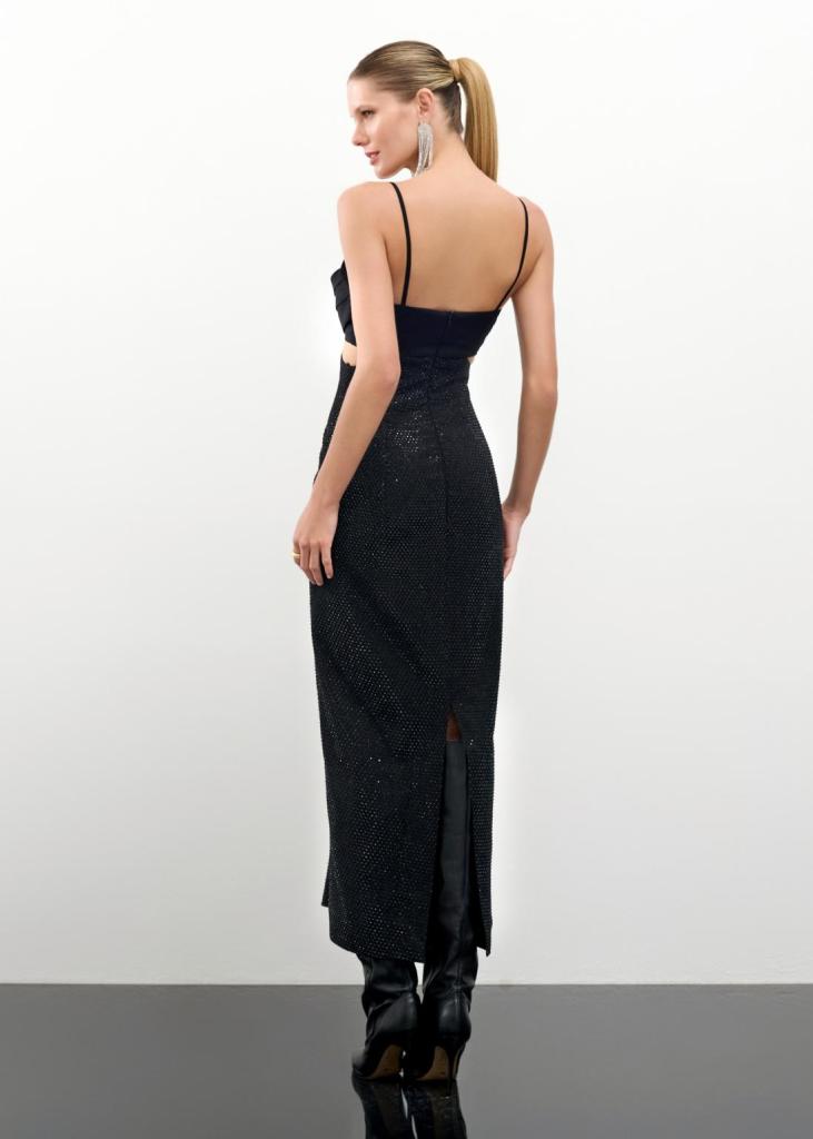 vestido longo de tricô com bota