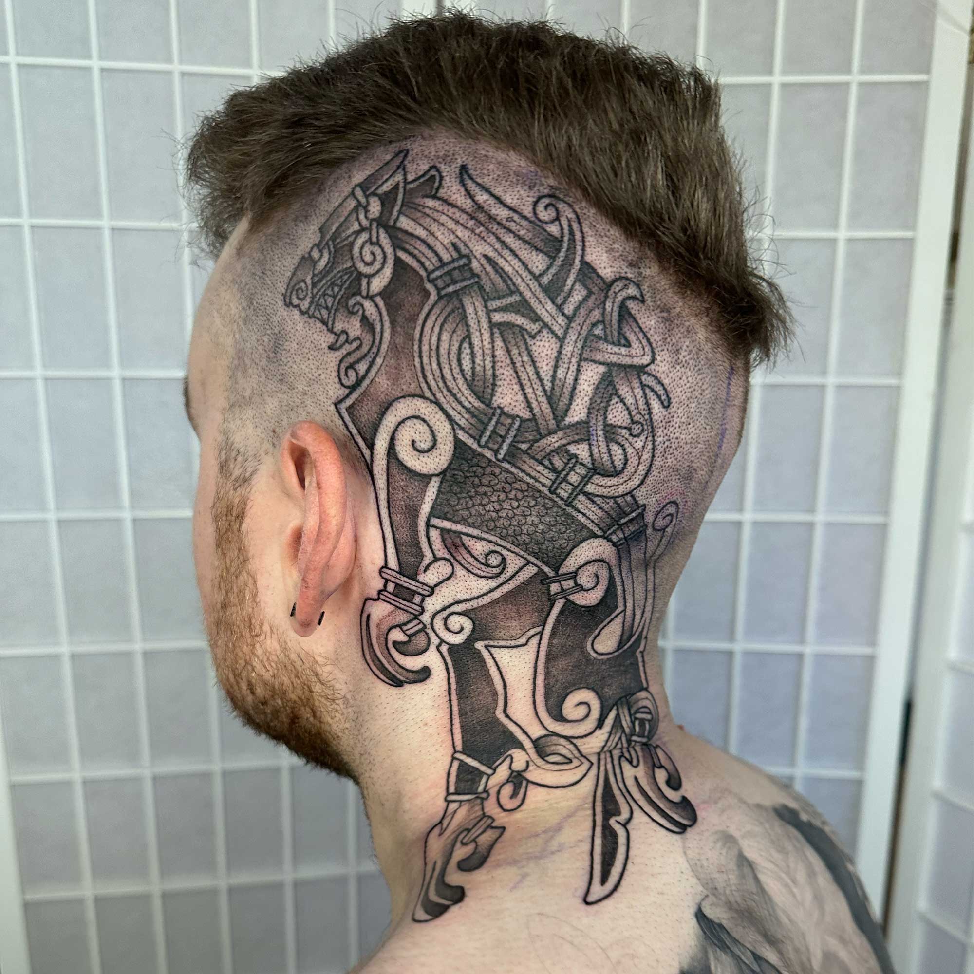 tatuagem braço viking